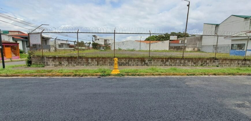 Terreno en Venta en Rohrmoser, San José  ¡Propiedad esquinera en Rohrmoser para inversionistas!