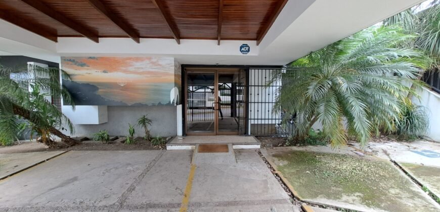 ¡Alquiler de oficinas en el Boulevard de Rohrmoser a $2000!