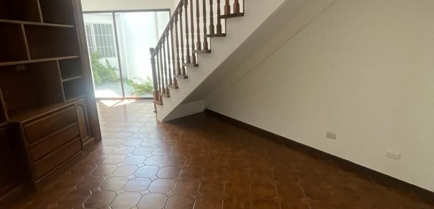 ¡Casa en Venta en Zona Tranquila y Bonita(Rohrmoser)!