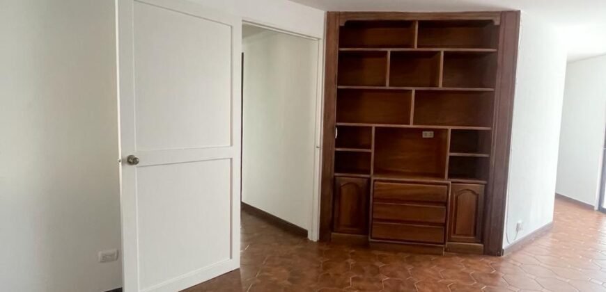 ¡Casa en Venta en Zona Tranquila y Bonita(Rohrmoser)!