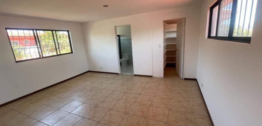 ¡Casa en Venta en Zona Tranquila y Bonita(Rohrmoser)!