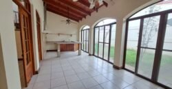 ¡Venta: Casa de Lujo en Trejos Montealegre, Escazú!