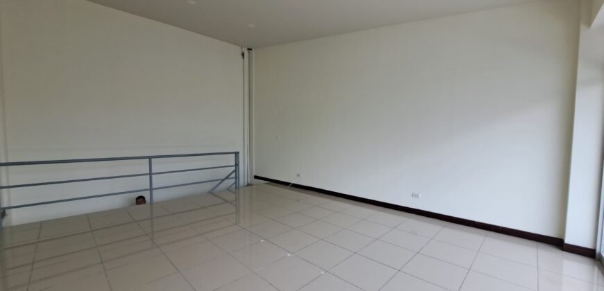 Alquiler de local comercial en Boulevard de Rohrmoser