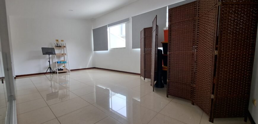 ¡Hermoso apartamento en Rohrmoser a precio rebajado!