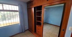 ¡Casa de Lujo en Venta con Vista Increíble al Parque!