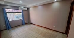 ¡Casa de Lujo en Venta con Vista Increíble al Parque!