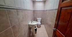 ¡Casa de Lujo en Venta con Vista Increíble al Parque!