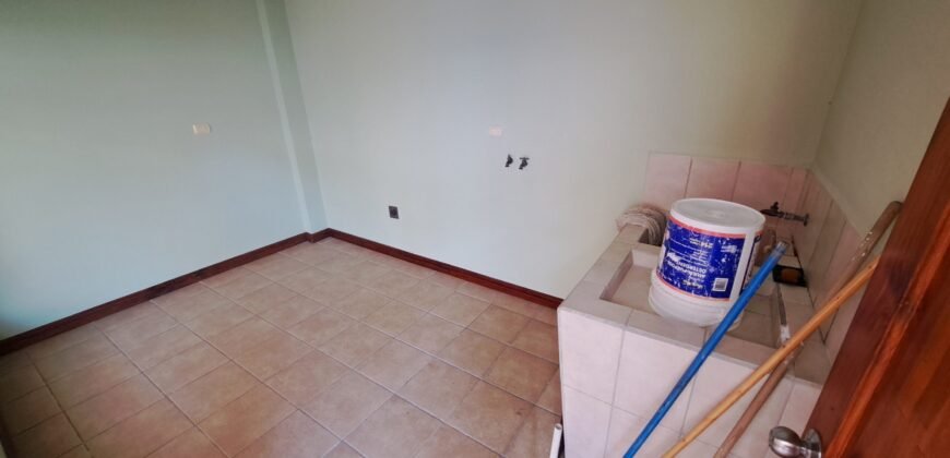 ¡Casa de Lujo en Venta con Vista Increíble al Parque!
